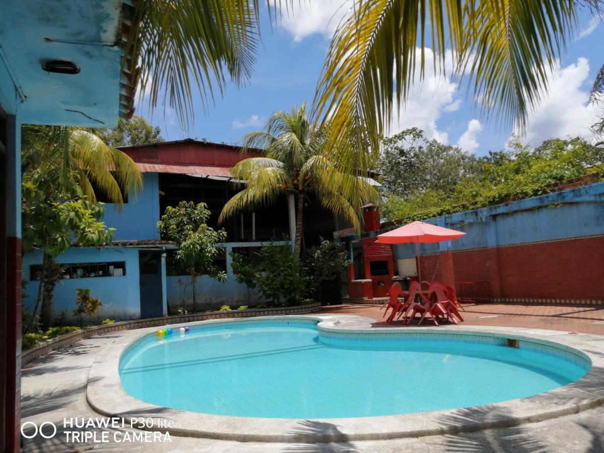 Poseidon Guest House Iquitos Eksteriør bilde
